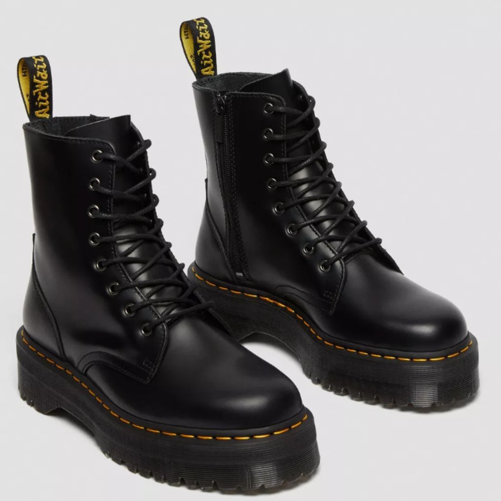 Dr. Martens Jadon Boots: Size 8 W